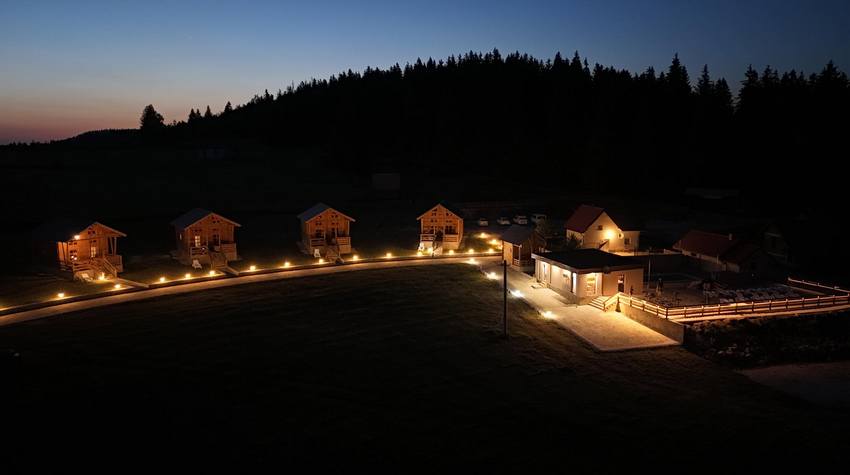 LUXURY GLAMPING NEAR KOTOR VAROŠ OFFERS PERFECT ESCAPE FROM CITY NOISE AND SUMMER HEAT